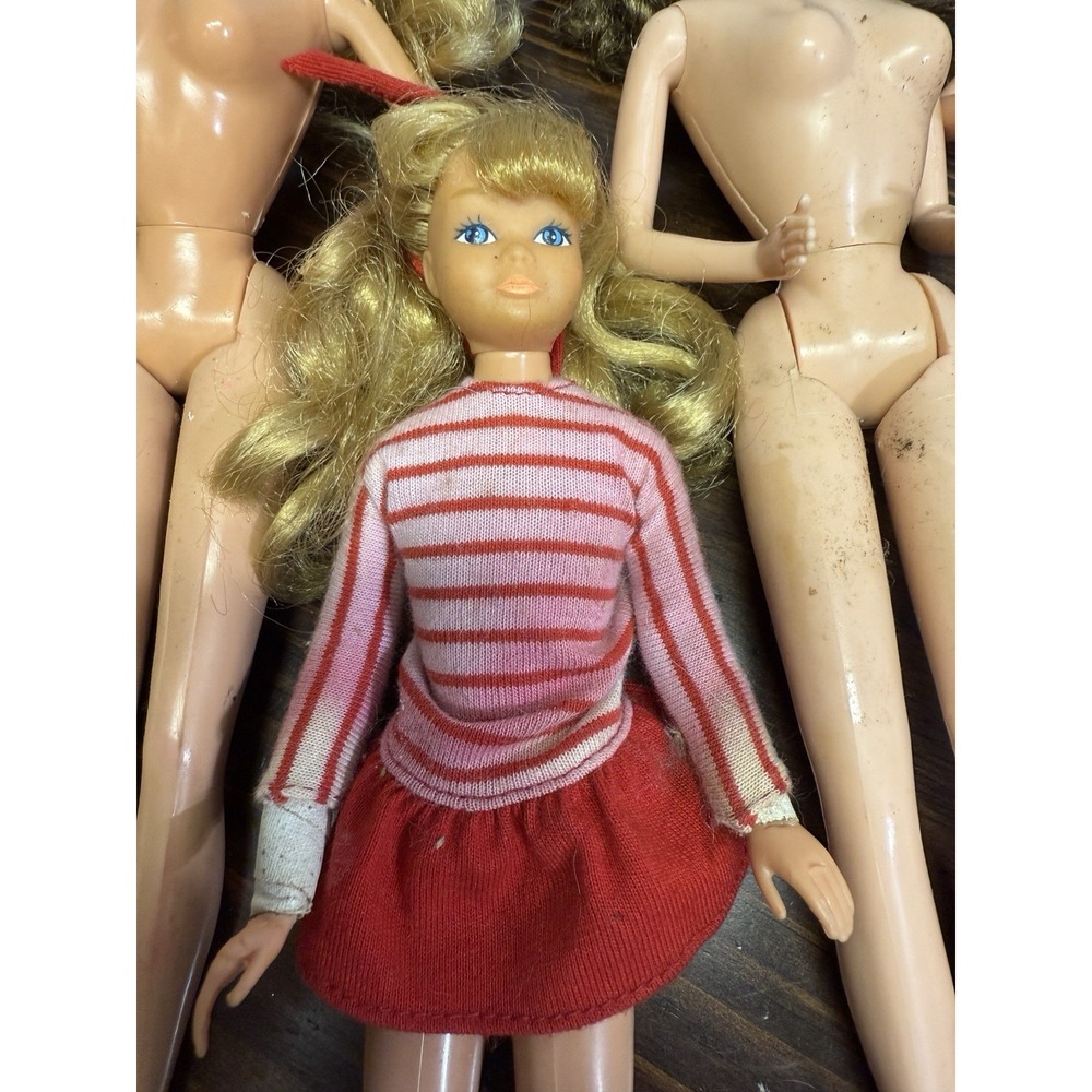 Barbie Dolls Blonde Nude Lot Of 6 With Younger Barbie - Picture 4 of 11
